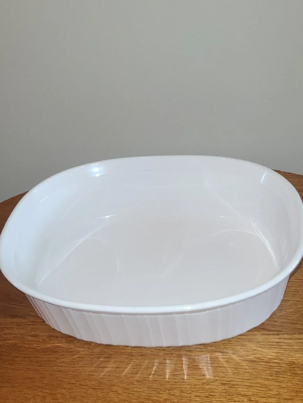 Vintage Corningware French White 2.8L Casserole Dish with Lid